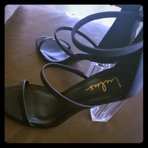 New Lulu's black sandals with clear heel 8.5